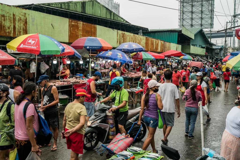 image of shoppers budget: smart spending strategies