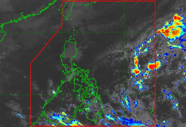 image of 3 weather overview of the current weather situation