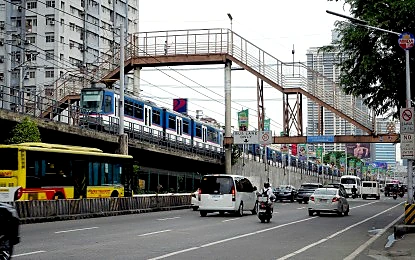 image of edsa kamuning why the walkway project is being built
