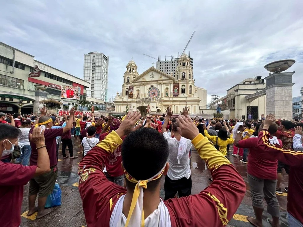 image of maagang pagtitipon sa quiapo