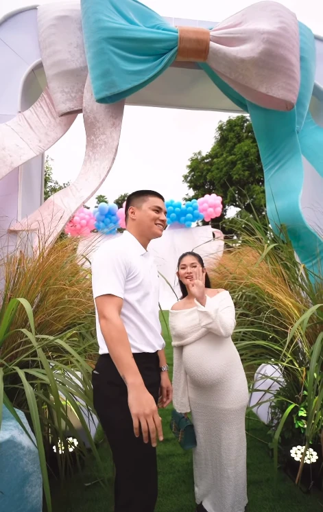 image of loisa andalio and ronnie alonte details from the gender-reveal celebration