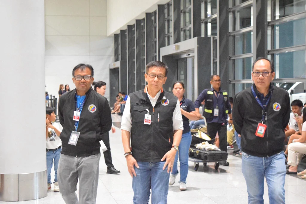 image of filipinos middle east: government continues to monitor the situation