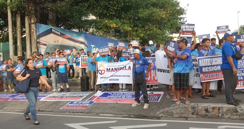 image of commuters panawagan ng transport groups sa gobyerno